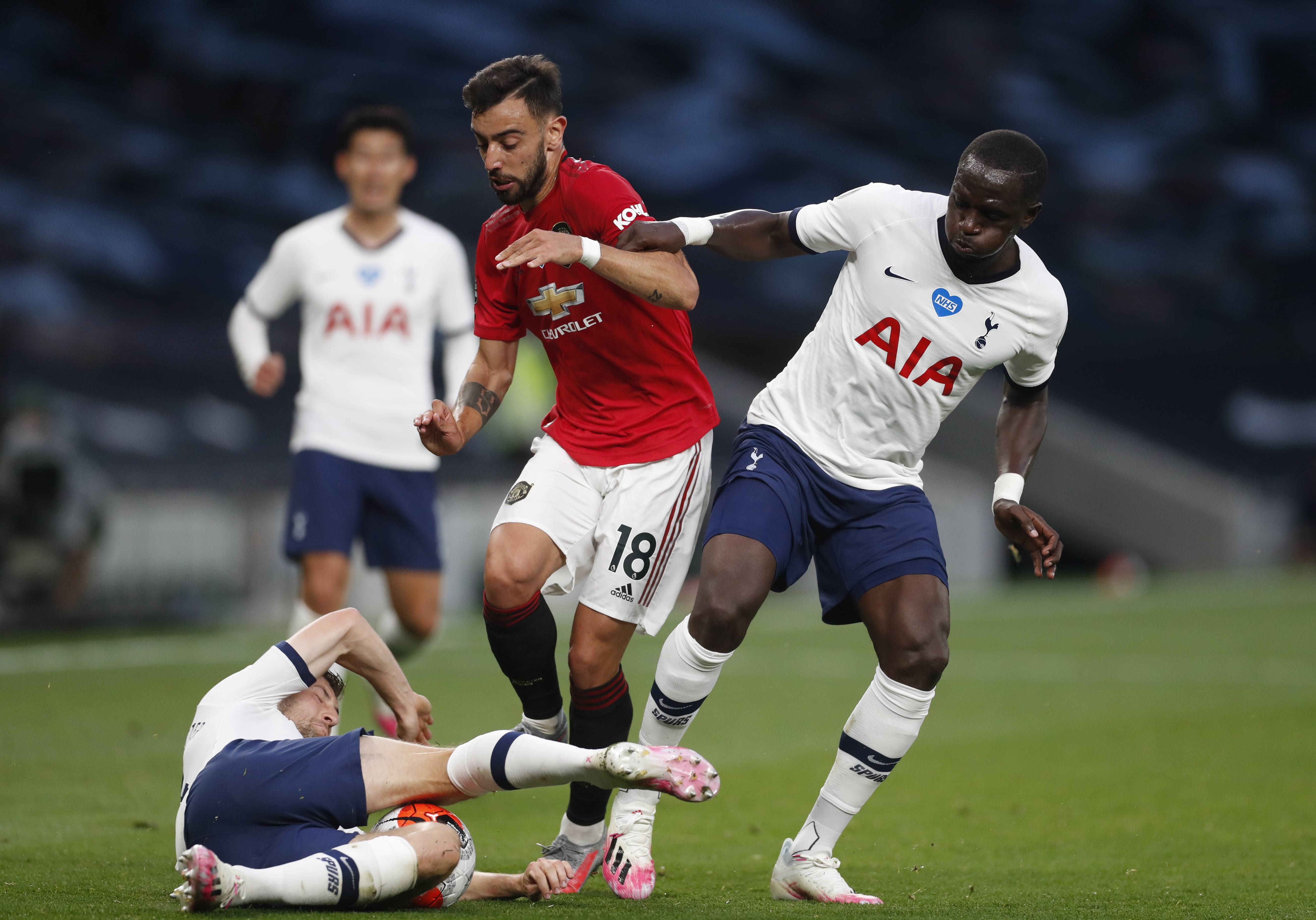 服饰成为她 服饰成为她